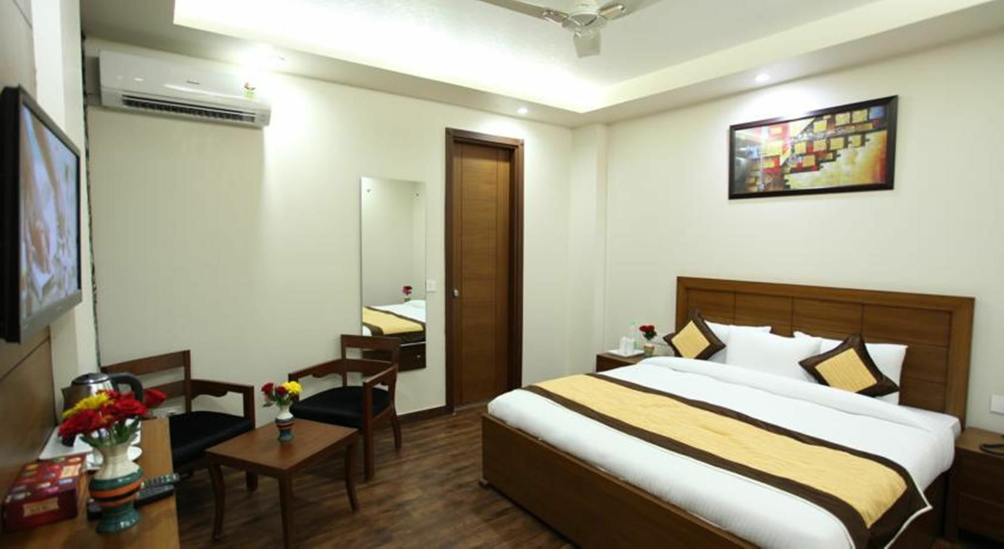 Hotel H.C Grand 新德里 外观 照片